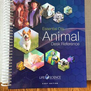 Essential Oils Animal Desk Reference